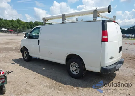 2014 Chevrolet Express 2500 Work Van z USA, uszkodzony, nr VIN 1GCWGFCAXE1148090